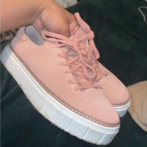 Vince Camuto Sneakers 8